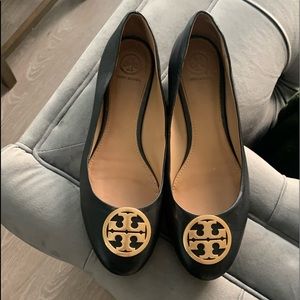 Beautiful TORY BURCH FLATS!
